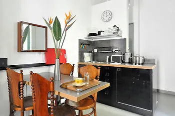 Athens Green Apartments Appartamento Atene